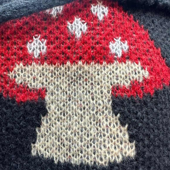 Womens Halter Crop Top Knit Large L Black Red Stretch Backless Mushroom Logo - Picture 14 of 16